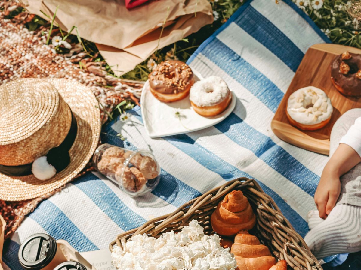 Picnic Date Unsplash